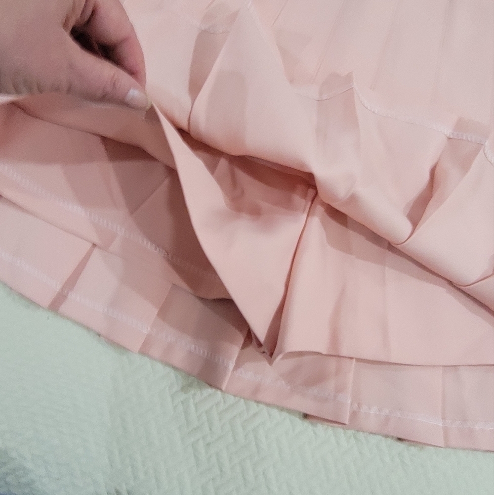 Joy Shop Pink Pleated Skater Skirt Built In Shorts Size M Skort - Picture 9 of 12